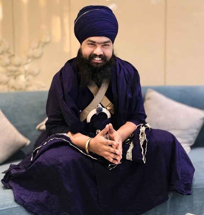 ਨਿਹੰਗ ਅੰਮ੍ਰਿਤਪਾਲ ਮਹਿਰੋਂ