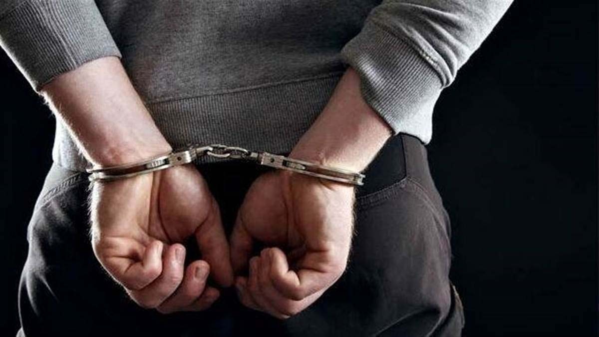 CIA Staff Arrest Fake Doctor
